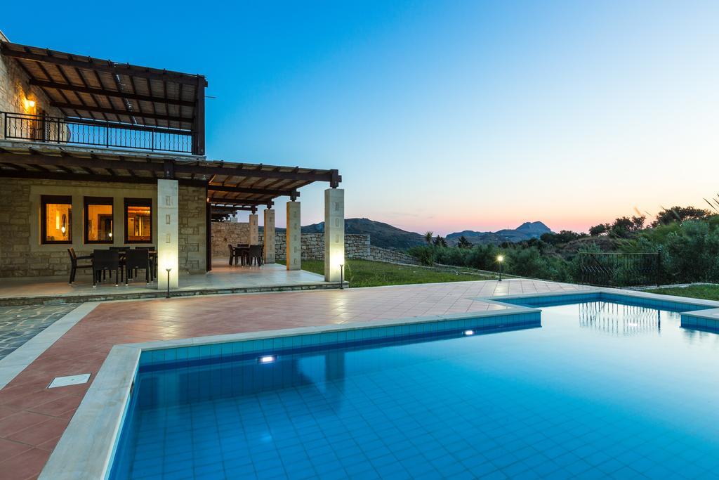 Poseidon Villa, Nestled In The Picturesque South, By Thinkvilla Lefkogeia Exterior foto