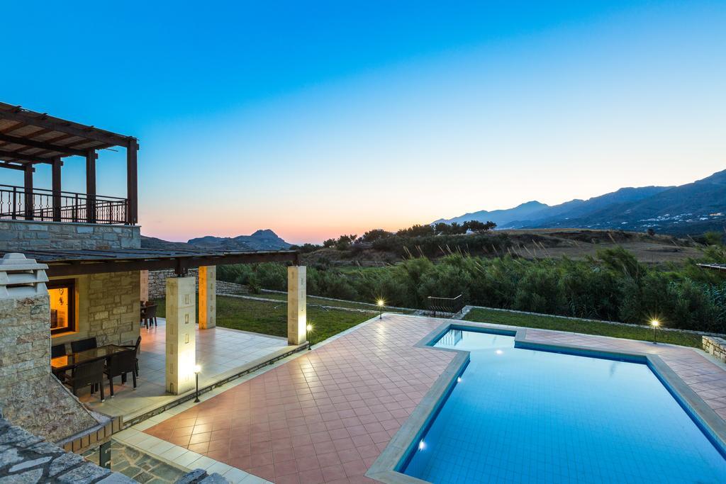 Poseidon Villa, Nestled In The Picturesque South, By Thinkvilla Lefkogeia Exterior foto